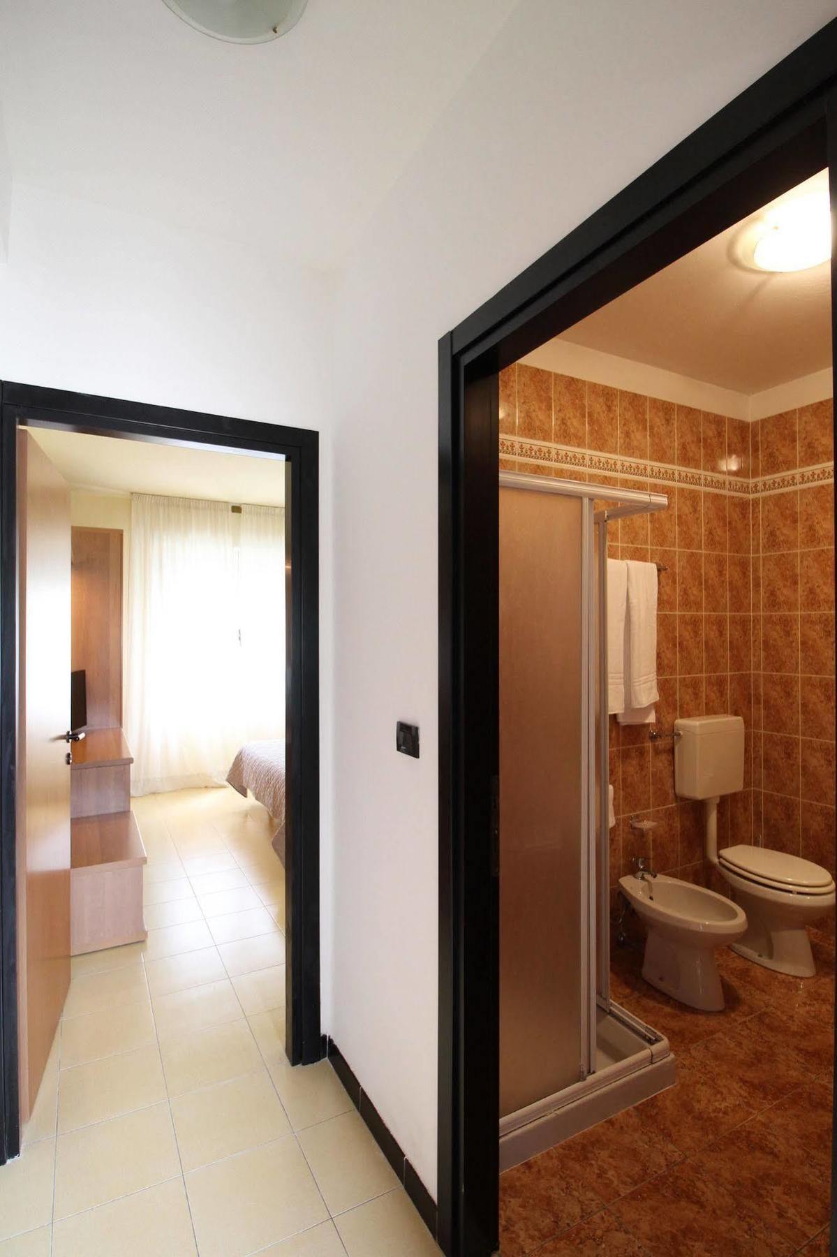 Hotel Italia Occhiobello Kültér fotó